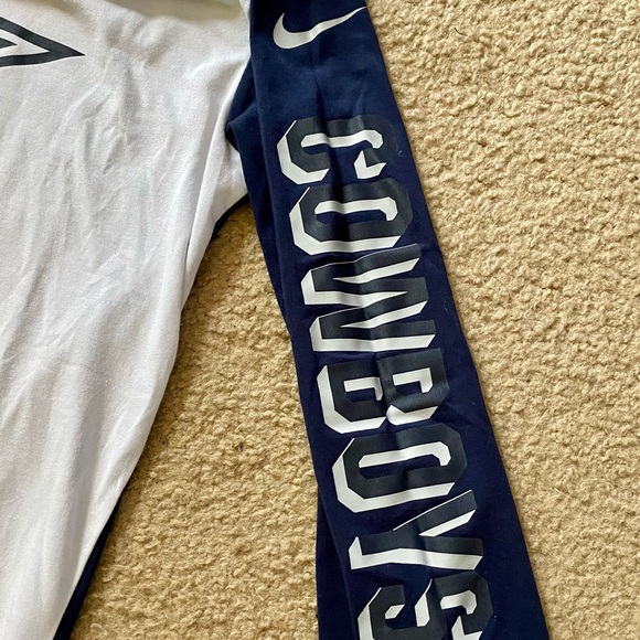 Dallas Cowboys Long Sleeve - Picture 5 of 8
